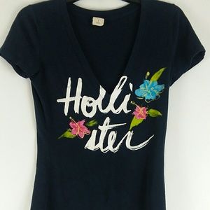 Hollister t-shirt v-neck